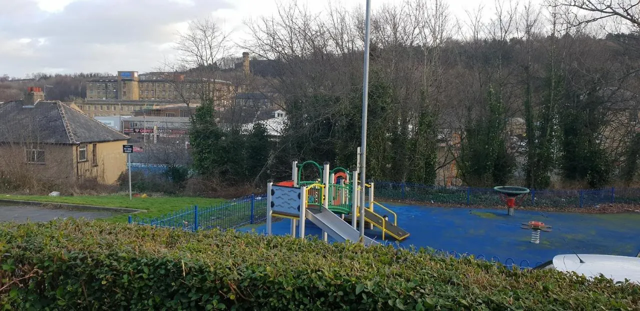 Joyful Place Huddersfield 0*,